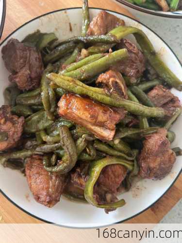猪肉炖豆角_猪肉炖豆角的家常做法