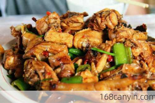 回锅鸡_回锅鸡的家常做法