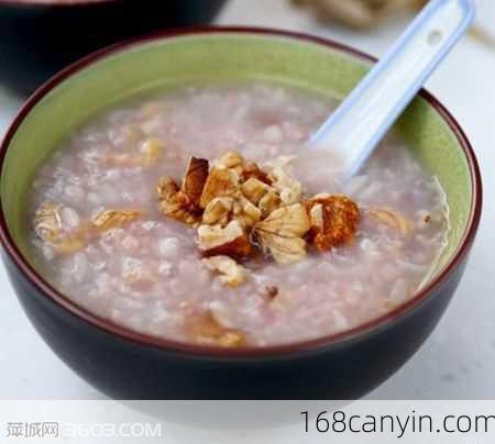 黑豆核桃粥的做法