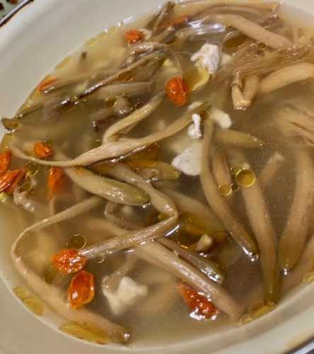 金针菇黄花菜汤的做法