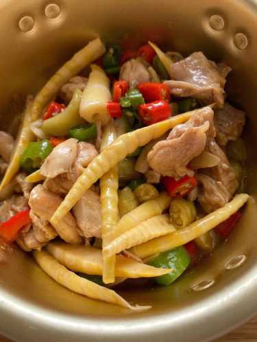 鲜竹笋炒肉片的做法