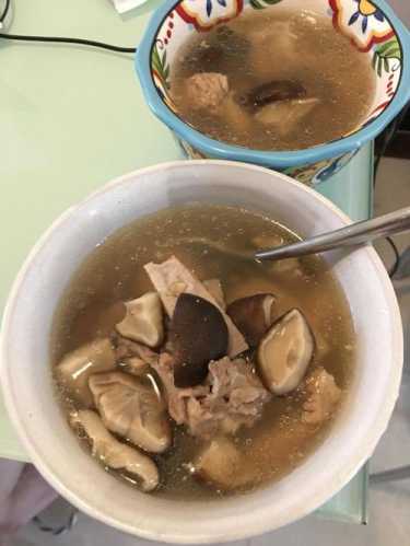 香菇排骨汤的做法