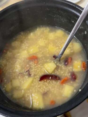 铁锅捞小米饭的做法