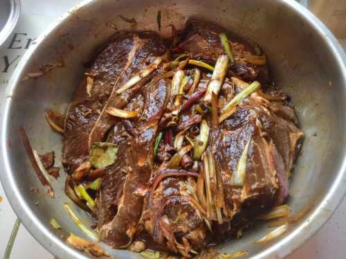 如何做酱牛肉_如何做酱牛肉正宗做法