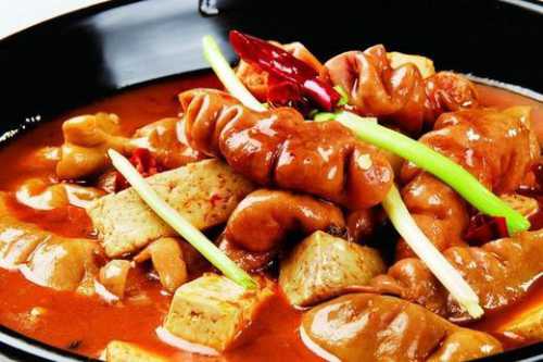 豆腐炖大肠_豆腐炖大肠的家常做法