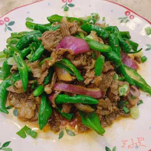 辣椒炒牛肉的做法_朝鲜族干辣椒炒牛肉的做法