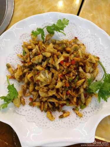 炸鱼鳞_炸鱼鳞怎么做酥脆好吃