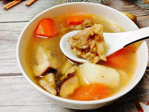 鸡肉炖萝卜的做法