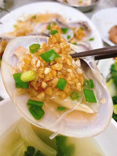 蒜蓉粉丝河蚌的做法