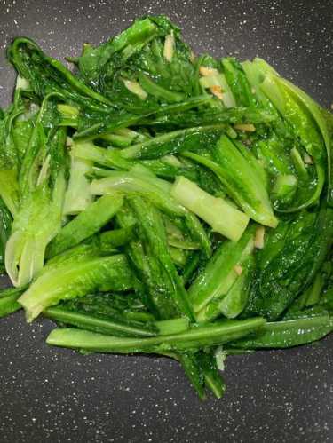 素炒油麦菜_素炒油麦菜的家常做法